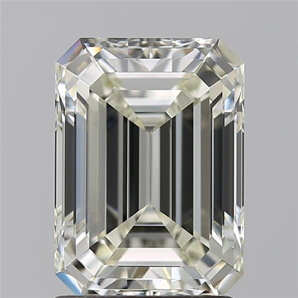 k color emerald cut diamond