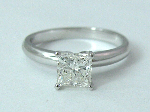 diamond engagement ring 