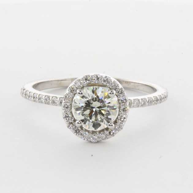 18K White Gold Set With Round Diamond, 0.77 Carat, G Colour, SI1 Clarity, Certified By EGL.