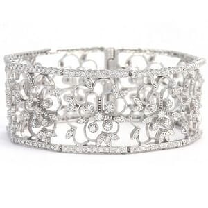 3402 - Stunning Diamond Bangle Set With Round Brilliant Diamonds (5.55 Ct. Tw.)