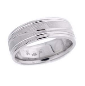 4557 - 7.25 Mm  Wedding Ring 10.2 Grams
