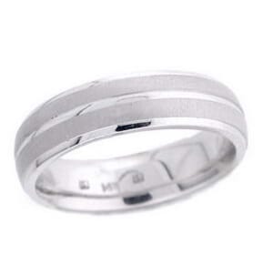 4682 - 5.75 Mm  Wedding Ring 8.8 Grams