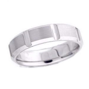 4702 - 6 Mm  Wedding Ring 8.7 Grams