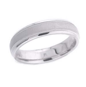 4712 - 5 Mm  Wedding Ring 6.9 Grams