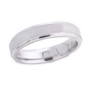 4717 - 5 Mm  Wedding Ring 7.8 Grams
