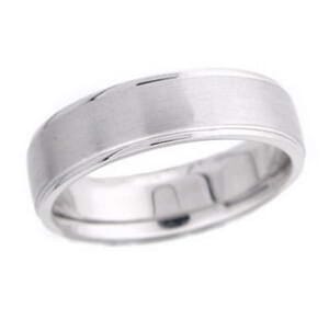 4727 - 6 Mm  Wedding Ring 9.1 Grams