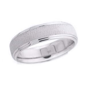 4737 - 6 Mm  Wedding Ring 8.8 Grams