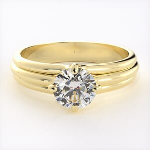 1560 - Modern Four Claw Solitaire Engagement Ring